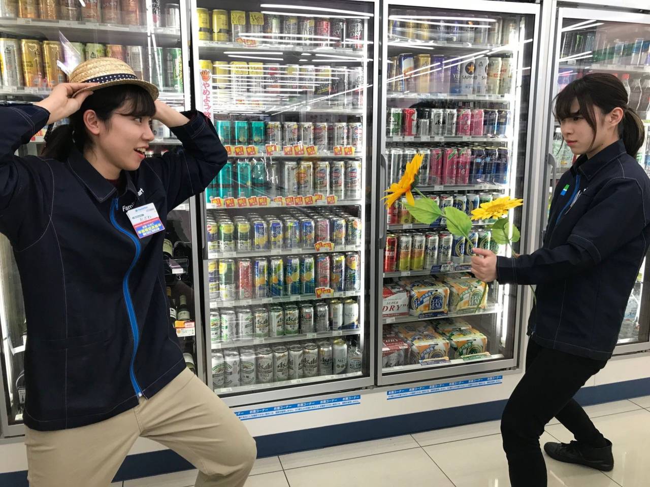 ファミリーマート千歳船橋駅北店のコンビニエンスストア コンビニスタッフ アルバイト パート求人情報